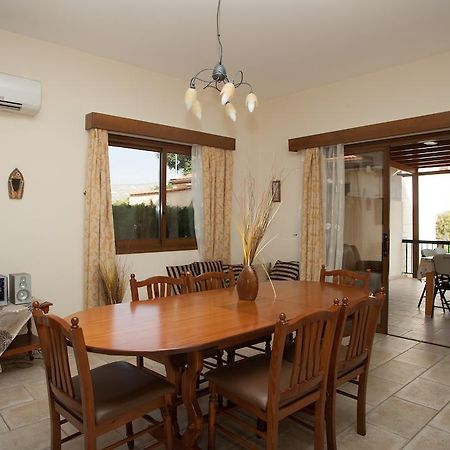 Villa Natasha Coral Bay Exterior foto